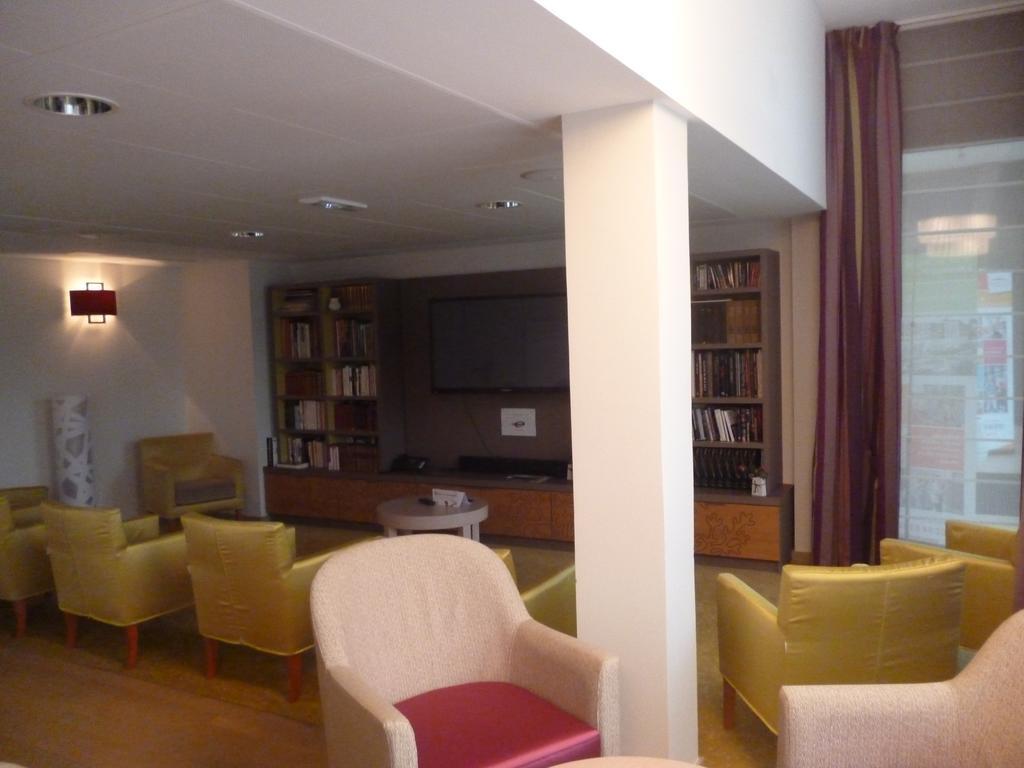 Aparthotel Domitys Le Jardin Des Trois Rois Romorantin-Lanthenay Exteriér fotografie