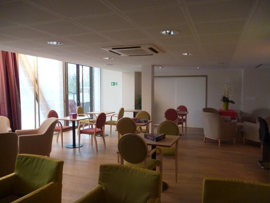 Aparthotel Domitys Le Jardin Des Trois Rois Romorantin-Lanthenay Exteriér fotografie