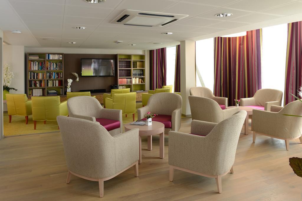 Aparthotel Domitys Le Jardin Des Trois Rois Romorantin-Lanthenay Exteriér fotografie